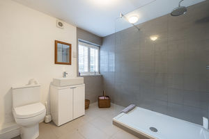 Photo 15- click for photo gallery